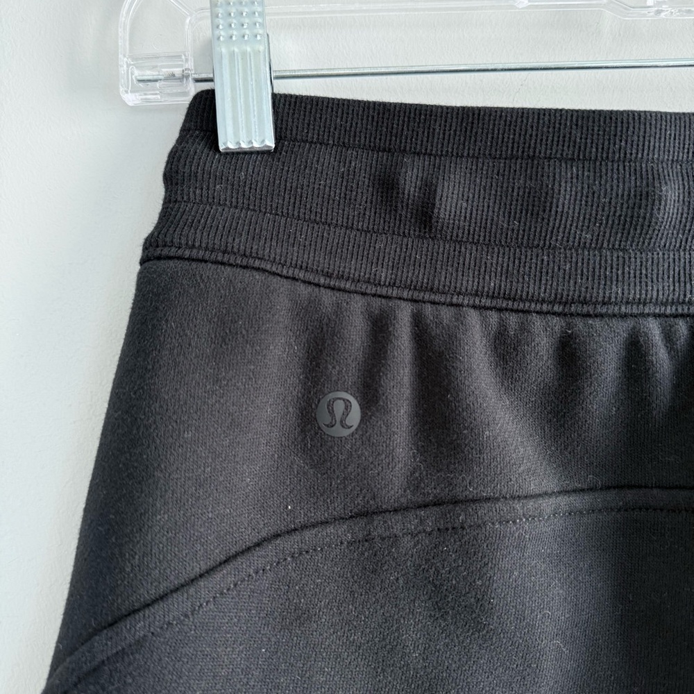 Lululemon Scuba High-Rise Short 5" - Black Size 4 Athletic Sweat Shorts W7CBOS - Picture 8 of 14
